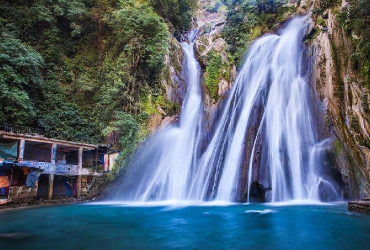 best homestays in Mussoorie for family